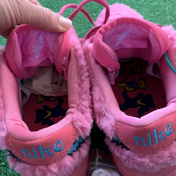 Grateful Dead Pink Nike SB dunks NWT - Picture 5 of 8